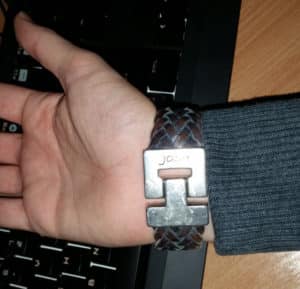 laptop goes to sleep while typing